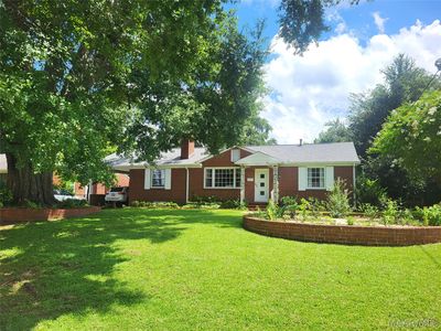 3042 Brevard Ave
