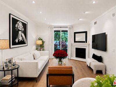 Property at 4128 Whitsett Ave APT 105, Studio City, CA