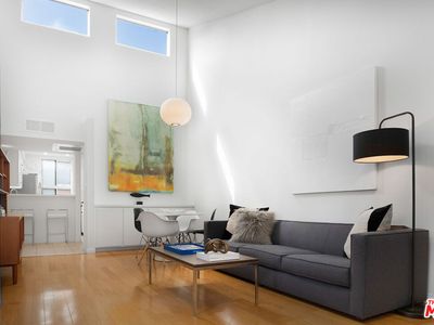943 12th St APT 7