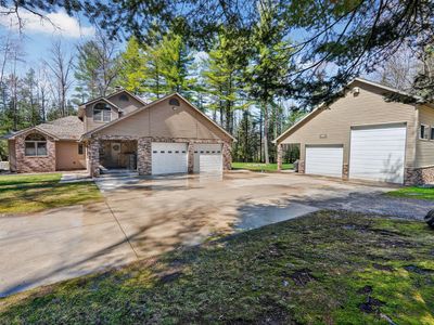 1697 Wildwood Dr