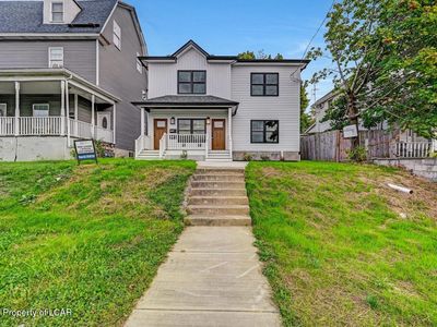 216 Harrison Ave