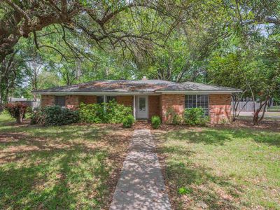 1909 Howard Dr