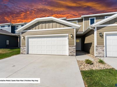 4616 E Whisper Ridge Pl