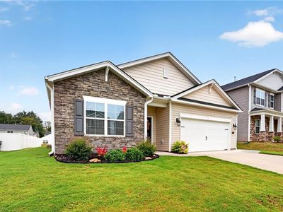 3104 Middle Creek Ln