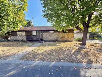 611 Cedar