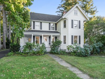 358 Kenwood Avenue