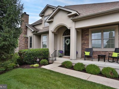 229 Country Club Dr