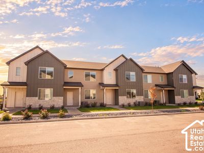 816 Altura Vista Ln
