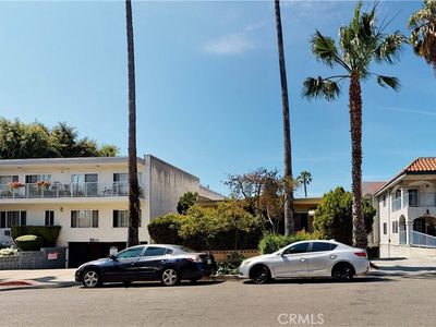 1029 N Orange Grove Ave