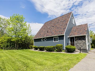 1385 Island Cottage Rd