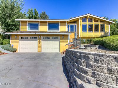 904 N Conestoga Blvd