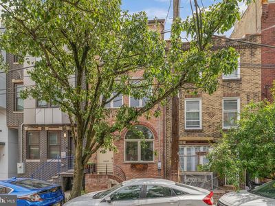 226 W Wildey St
