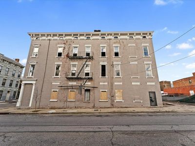 1900 Colerain Ave