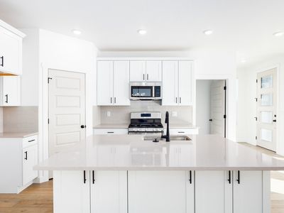 3068 Clover Ct #310