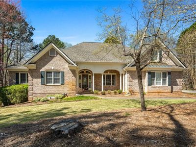 2504 Loch View Ct SW