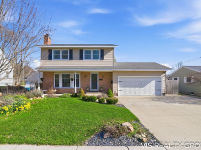 317 Grand Ave