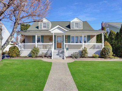 4 Laurel Place
