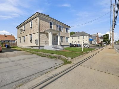 904 Newport Ave