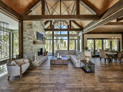 2296 GCR 519 aka Wildberry Lane