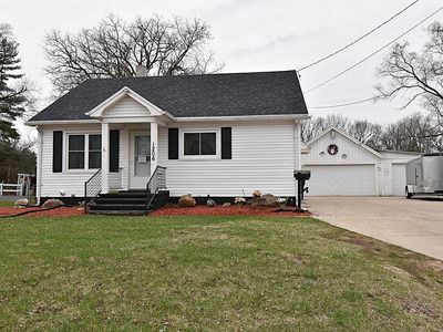 1206 Townline AVENUE