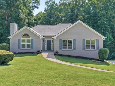 3190 Lakecrest Dr