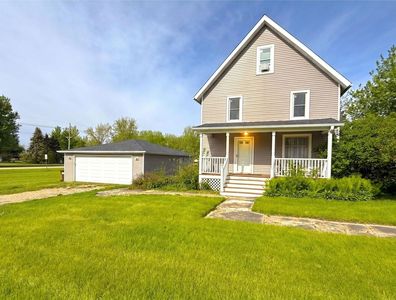 240 Maple St