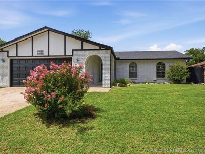 Property at 13219 E 30th Pl, Tulsa, OK