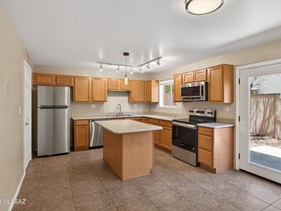904 N Desert Ave APT C