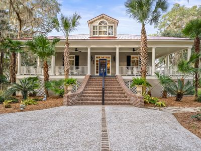 218 Old Plantation Dr W