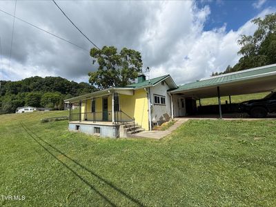 21538 Benhams Rd