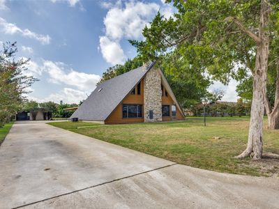 10279 Kinney Dr