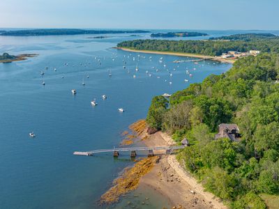 9 Central Landing Road