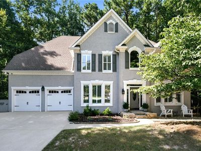 1053 Longwood Dr