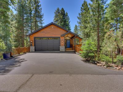 1130 Canterbury Dr