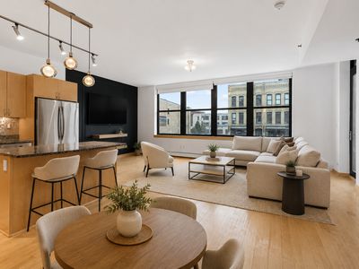 215 10th Ave S Unit 230