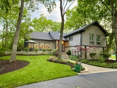 1310 Woodland Ct W