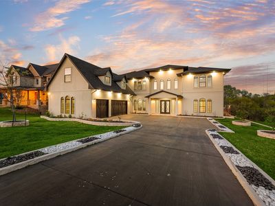 464 Breezeway Ct