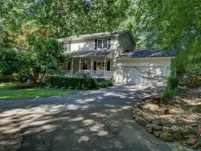 2011 Ridgeview Ln