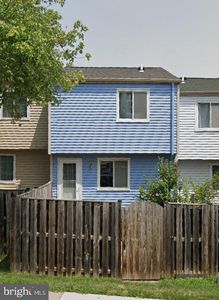 10 Avonshire Ct