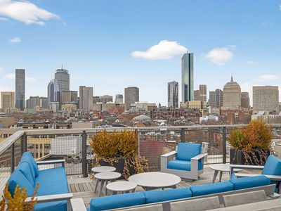 485 Harrison Ave #304B