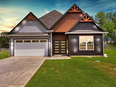 123 Cedar Bend Dr