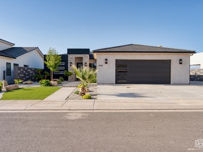 1942 W Monument Valley Rd