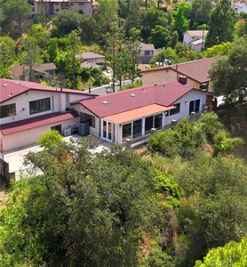 1340 Hillside Dr