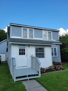 27 Delaware St