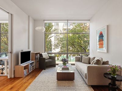 280 Metropolitan Ave #2A