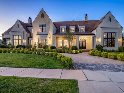 2273 E 3770 S