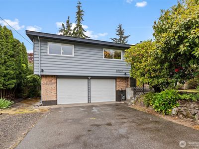 8707 Maple Lane