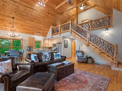 34 Forest Way