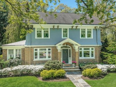 230 Summit Ave