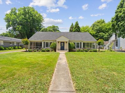 606 Valley Dr